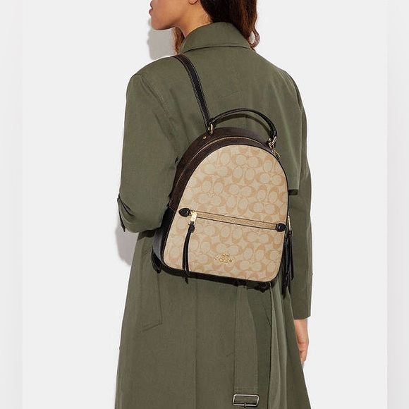 Coach Jordyn Backpack In Blocked Signature Canvas
Comparable Value
$450 NWOT - Picture 4 of 15